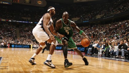 回归替补席秒送关键助攻 巴萨官方欢庆，十号归来，生活更美