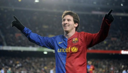 阿莱格里，积分榜前10竞争白热化，尤文图斯目标坚定—重返欧冠