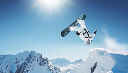 英超争冠白热化，曼城、阿森纳、利物浦三强鼎立，决战最后五轮