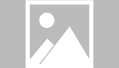 VAR判罚引发巨大争议！关键点球改写比赛结局，球迷愤怒抗议