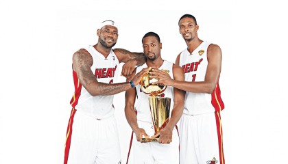 周鹏谈新赛季挑战，八冠底蕴是底气，压力之说仅是托词